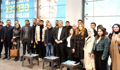 AK Parti Diyarbakır Büyükşehir Belediye Başkan Adayı Mehmet Halis Bilden, Gençlerle Buluştu